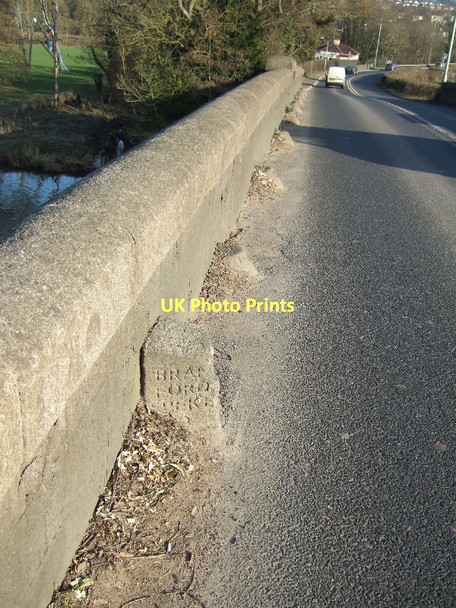 Photo 6"x4" Boundary stone on the Cowley Bridge over the Creedy Cowley\/SX9095 c2011