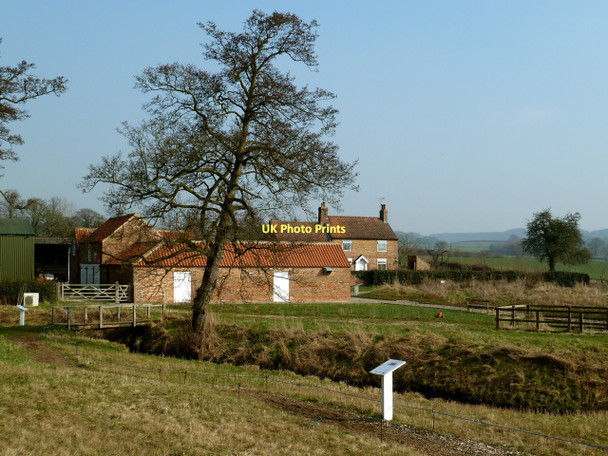 Photo 6"x4" Dutch House, near Crayke Manor Crayke c2011