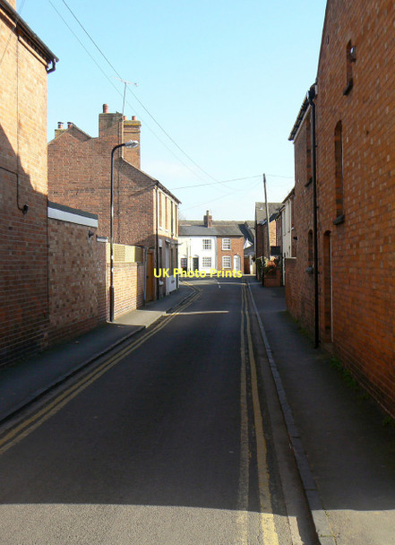 Photo 6"x4" Narrow Lane Stratford-upon-Avon c2011