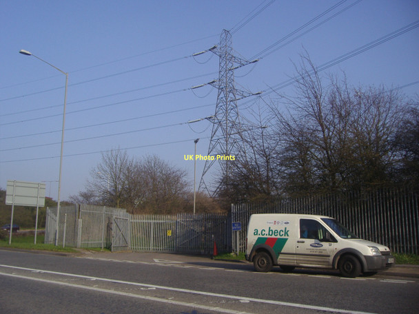 Photo 6"x4" Pylon by Denham roundabout Uxbridge c2011