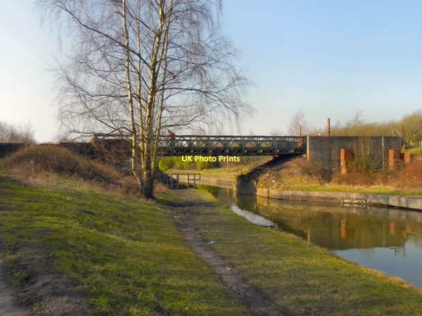 Photo 6"x4" Bridgewater Canal, Booth's Hall Bridge Tyldesley c2011