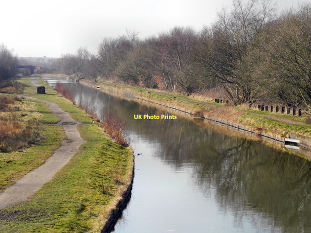 Photo 6"x4" Bridgewater Canal from Booth's Hall Bridge Tyldesley c2011