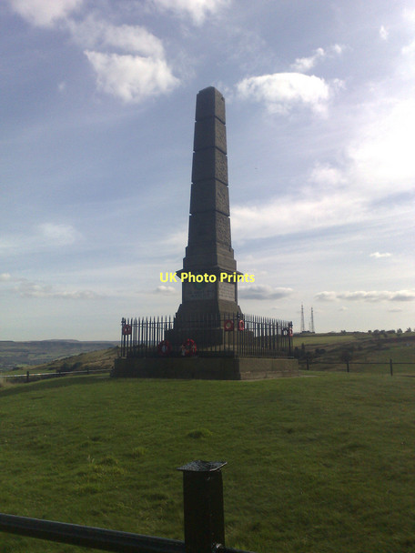 Photo 6"x4" Hyde Cenotaph on Werneth Low Hyde\/SJ9494 c2009
