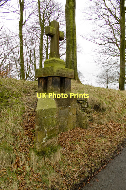 Photo 6"x4" Roadside Memorial Hurst Green\/SD6838 c2011
