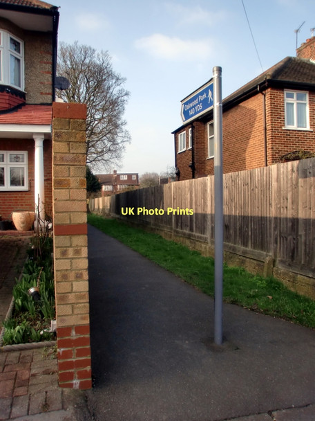 Photo 6"x4" Public Footpath to Oakwood Park, London N14 Southgate\/TQ3094 c2011