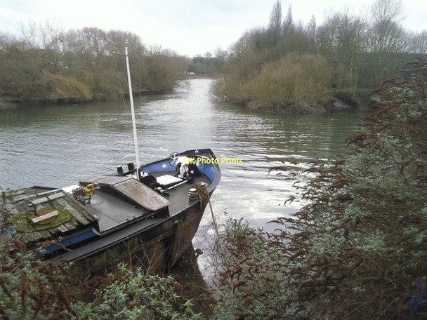 Photo 6"x4" Riverside scene in Brentford Brentford c2011