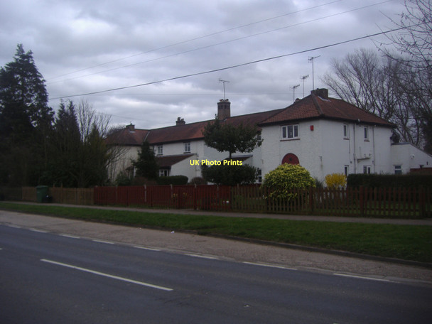 Photo 6"x4" Houses on Harper lane, Broad Colney Broad Colney c2011