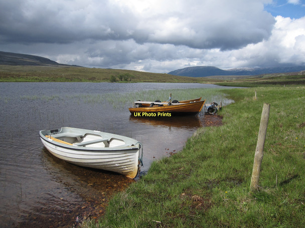 Photo 6"x4" Loch Awe fishing boats Loch Awe\/NC2415 c2010