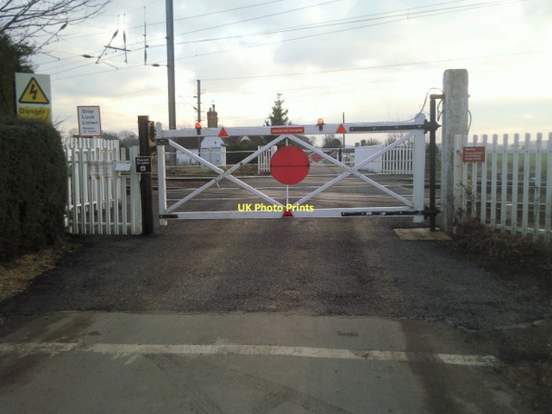 Photo 6"x4" Approaching Woodcroft Level Crossing Helpston c2011