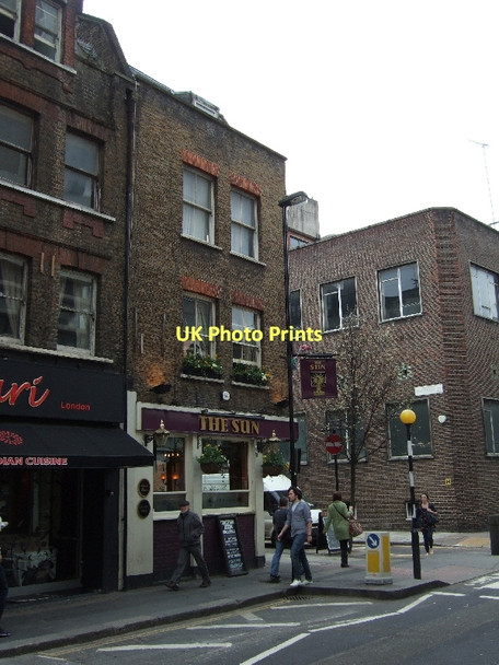 Photo 6"x4" The Sun Inn, Drury Lane London c2011