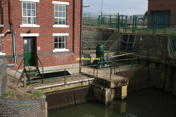 Photo 6"x4" South Street Pumping Station, Owston Ferry East Ferry c2011
