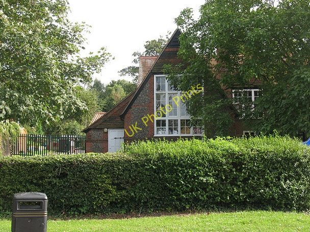 Photo 6"x4" Roydon Primary School Roydon\/TL4010 c2009