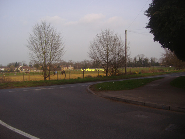 Photo 6"x4" Junction of Penn Road and Tippendell Lane Frogmore\/TL1503 c2011