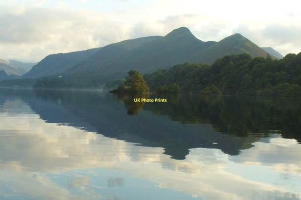 Photo 6"x4" Derwent Water Islands Keswick\/NY2623 c2008