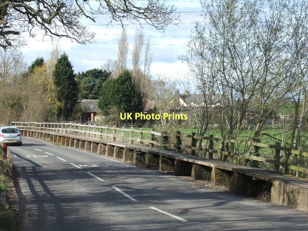Photo 6"x4" Ford near Broadclyst Station Dog Village c2011 P1