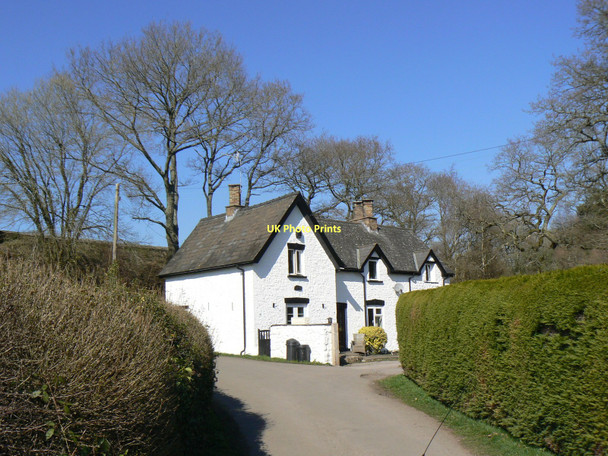 Photo 6"x4" Private house Little Mill\/SO3202 c2011