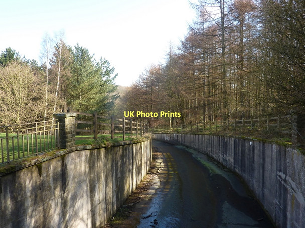 Photo 6"x4" Spillway from Linacre Upper Reservoir Hollins\/SK3271 c2011