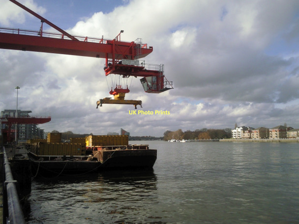 Photo 6"x4" Western Riverside Transfer Station and the River Thames Wandsworth c2011
