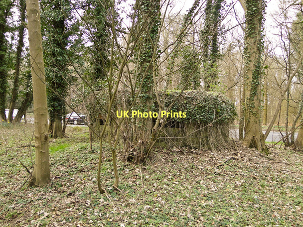 Photo 6"x4" Pillbox at the junction of the A12 and A1095 Blythburgh c2011 P2