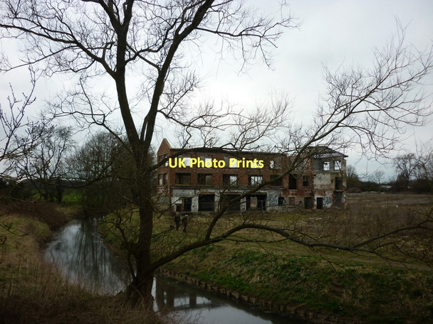 Photo 6"x4" A derelict building beside the River Foss Strensall c2011