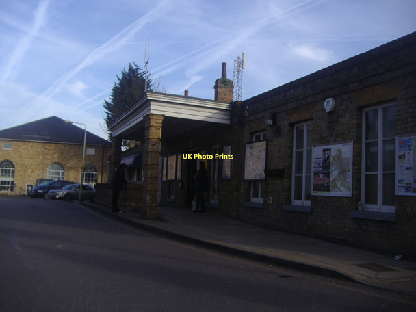 Photo 6"x4" Ware railway station Ware\/TL3614 c2011