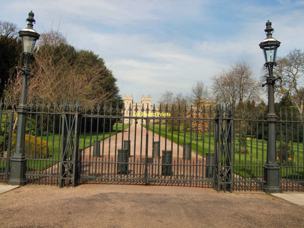 Photo 6"x4" Cambridge Gate - Windsor Castle Windsor\/SU9676 c2011
