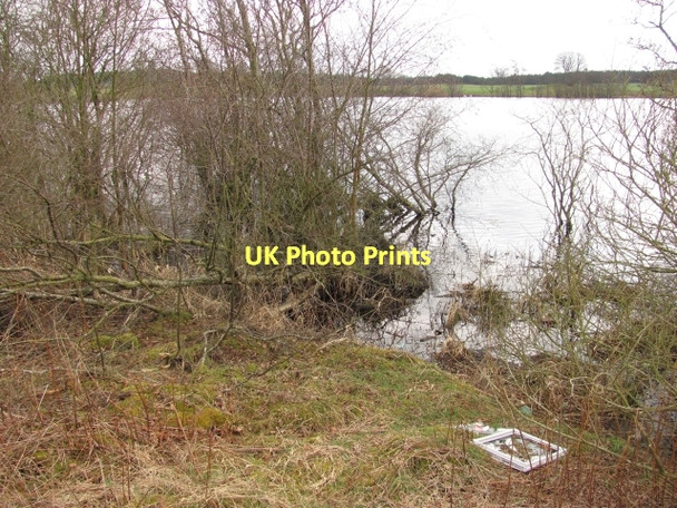 Photo 6"x4" White Loch West End\/NS9646 c2011