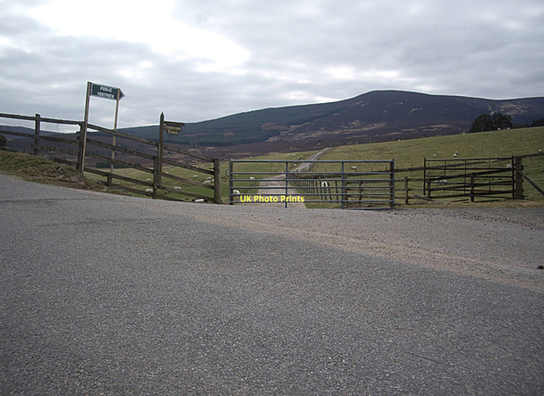 Photo 6"x4" Access to Pitreadie Farm Strachan c2011