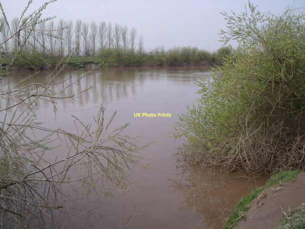 Photo 6"x4" River Ouse near Hemingbrough Newhay\/SE6630 c2011