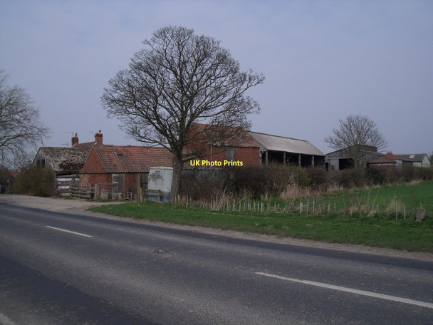 Photo 6"x4" Mill Field Farm Osgodby\/SE6433 c2011