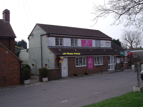 Photo 6"x4" Hairdressers, Barlby Selby c2011
