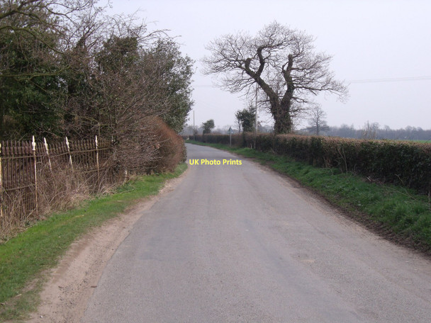 Photo 6"x4" South Duffield Road near Osgodby Lund\/SE6532 c2011