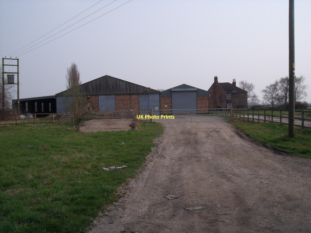 Photo 6"x4" Farm buildings, Belby Hall Balkholme c2011