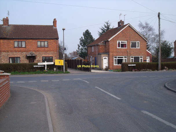 Photo 6"x4" Junction of High Street with Station Road, Eastrington Eastrington c2011