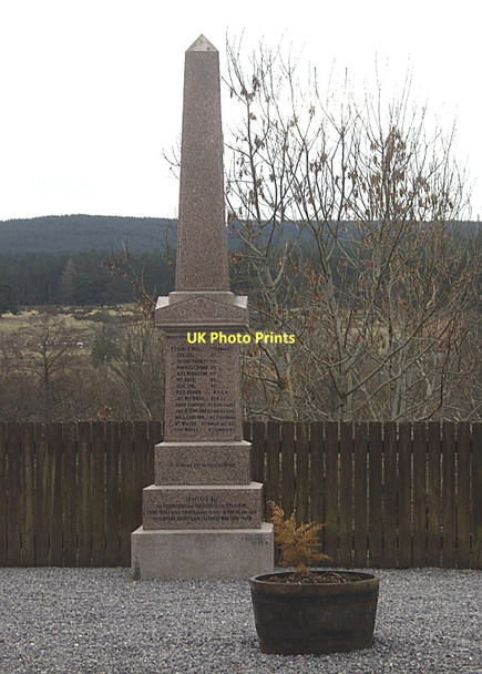 Photo 6"x4" Strachan War Memorial Strachan c2011