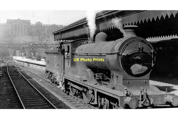 Photo 6"x4" A North British 'Glen' 4-4-0 at Edinburgh Waverley Edinburgh c1948
