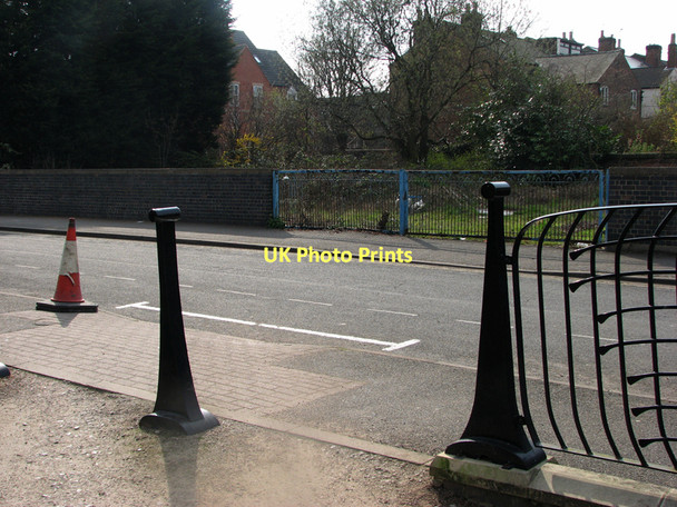 Photo 6"x4" North Parade: course of the Friargate Line Derby\/SK3535 c2011