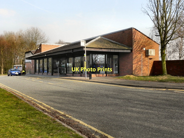 Photo 6"x4" Birchwood Station Grange\/SJ6490 c2011
