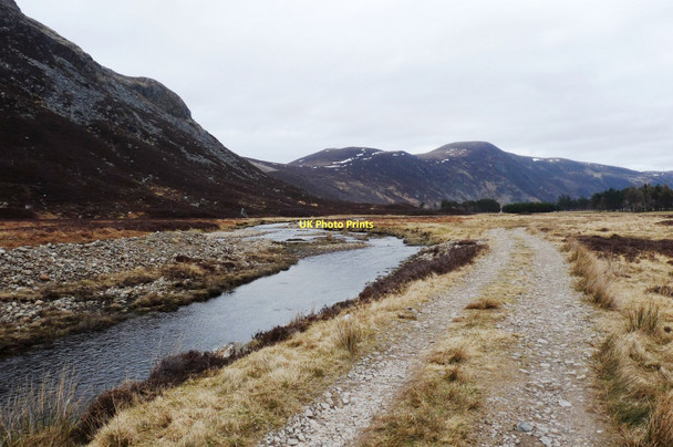 Photo 6"x4" Abhainn Beinn nan Eun Corravachie c2011