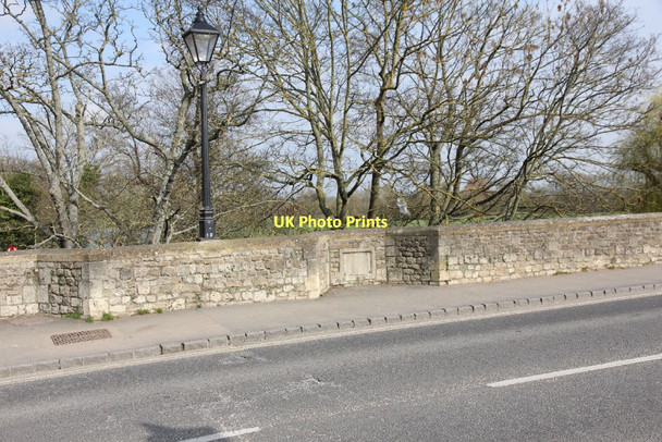 Photo 6"x4" Refuge on the bridge Abingdon c2011