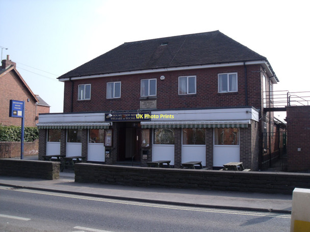 Photo 6"x4" Holmewood Miner's Welfare Holmewood c2011