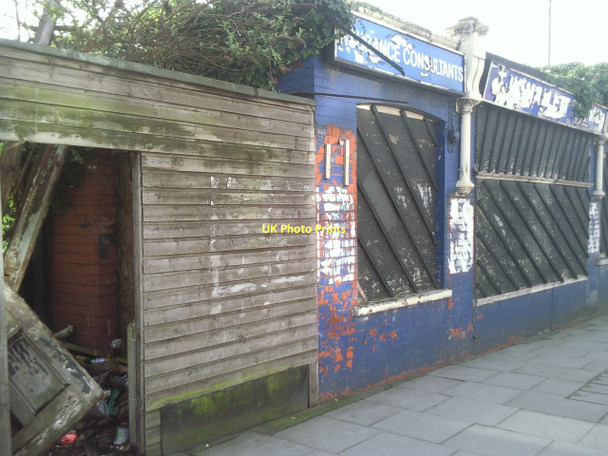 Photo 6"x4" Derelict shop in Sternhold Avenue Streatham c2011
