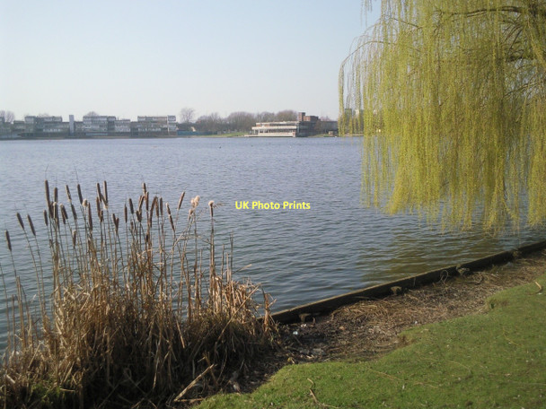 Photo 6"x4" Looking across Southmere Thamesmead c2011