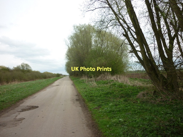 Photo 6"x4" Heading east alongside the Hatfield Waste Drain Sandtoft c2011