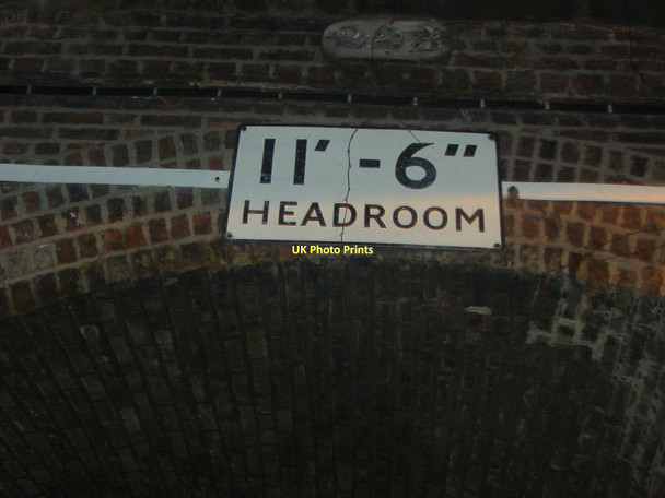 Photo 6"x4" Pre-Worboys headroom sign, Shepherd's Lane Hackney c2010
