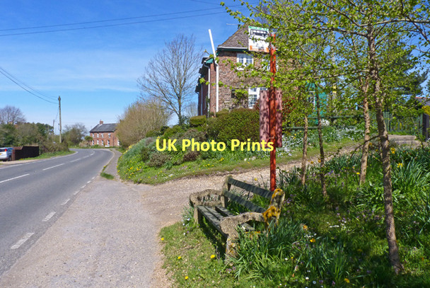 Photo 6"x4" Bus Stop at Avon Avon\/SZ1498 c2011