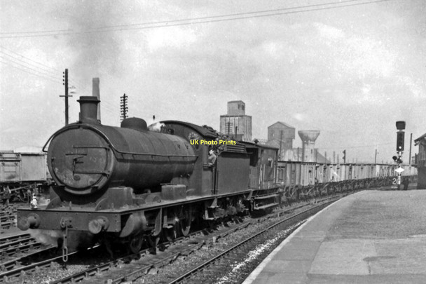 Photo 6"x4" Up empties at Thornaby Station Stockton-on-Tees c1961