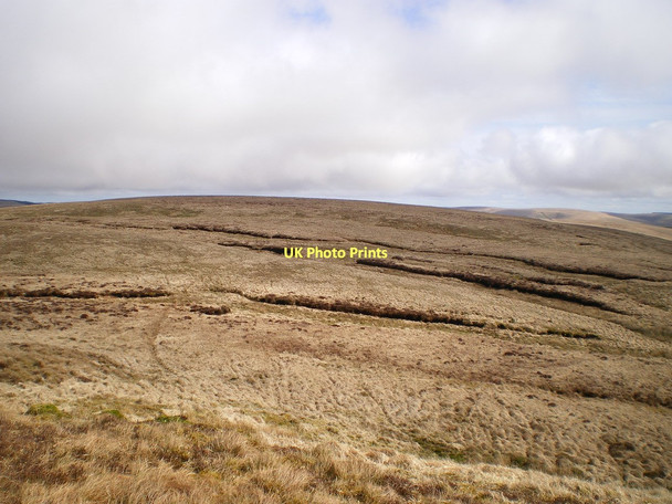 Photo 6"x4" A boggy, peaty pass above Llyn Gwyngu Banc yr Wyn\/SN8173 c2011