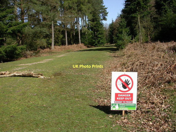 Photo 6"x4" Wilverley Inclosure, warning notice Bisterne Close c2011