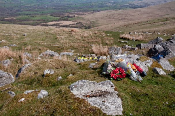 Photo 6"x4" Tribute on Foel Fawr Capel Gwynfe c2011